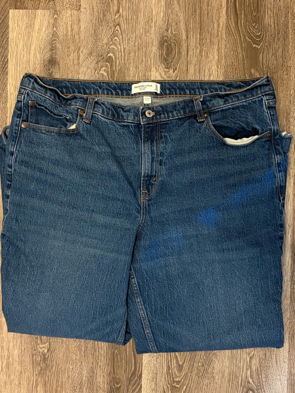 Abercrombie & Fitch Straight-Leg Dark Blue Jeans